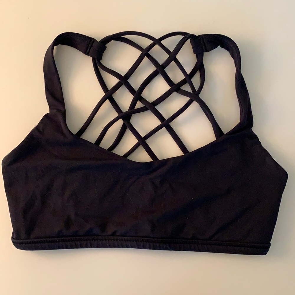 Lululemon sports bra